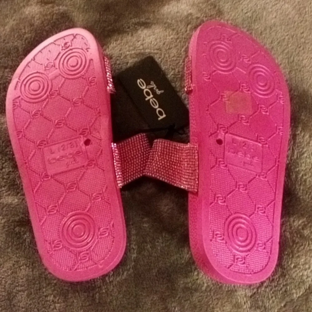NEW BEBE GIRLS SANDEL! SIZE 2